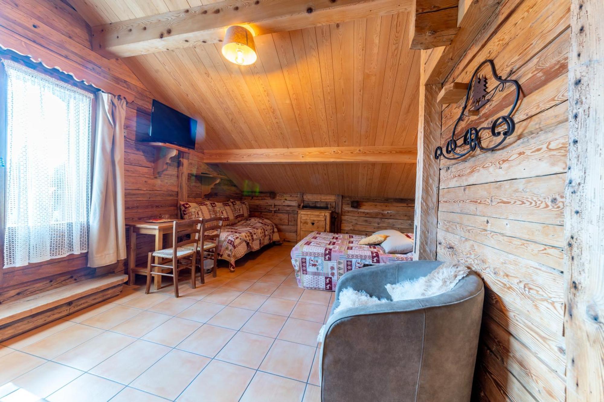 La Vieille Ferme Hotel Manigod Exterior photo